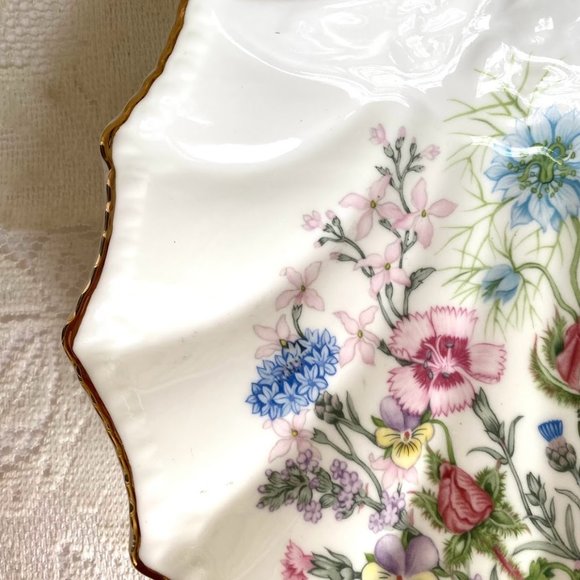 Vintage Aynsley, John Wild Tudor Shell Shaped 8” Trinket Dish - Picture 3 of 6